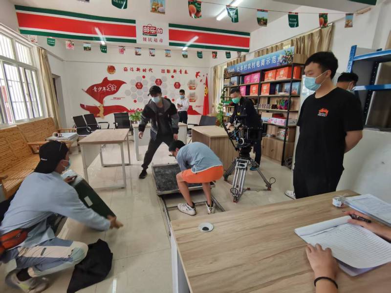 掇刀区广告片拍摄公司：极简主义践行者，少即是多的视觉哲学